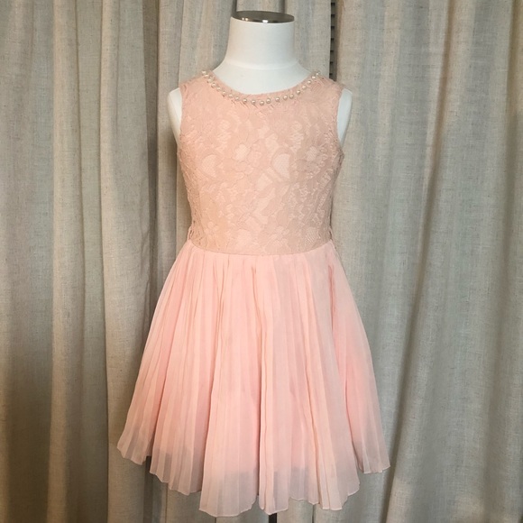 Other - NWOT Soft pink dress with pearls